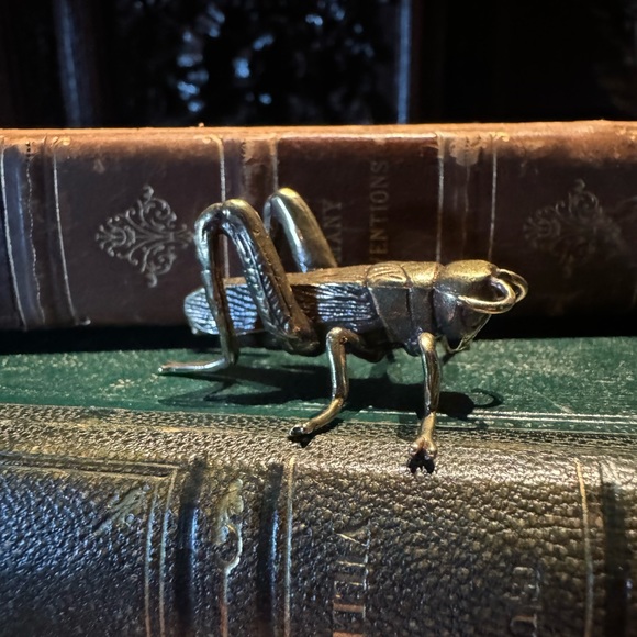 Solid Brass Grasshopper Cricket Vintage-style Sculpture Desk Decor - Picture 4 of 11